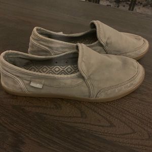 Sanuk women’s 8
